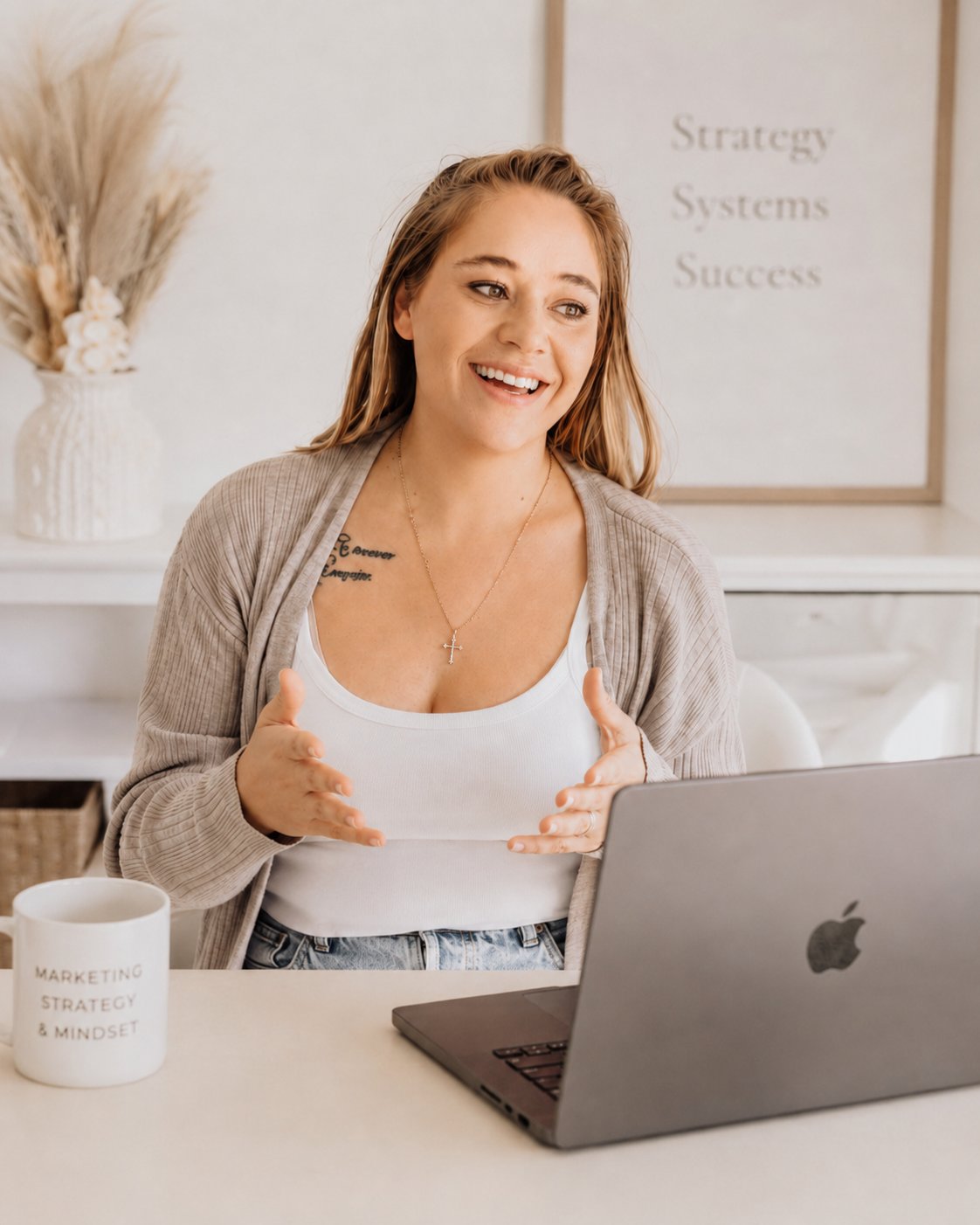 Este Botha — Est. Marketing